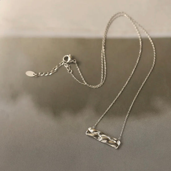 Ασημί Κολιέ Bar Pendant Textured