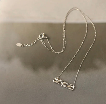 Ασημί Κολιέ Bar Pendant Textured