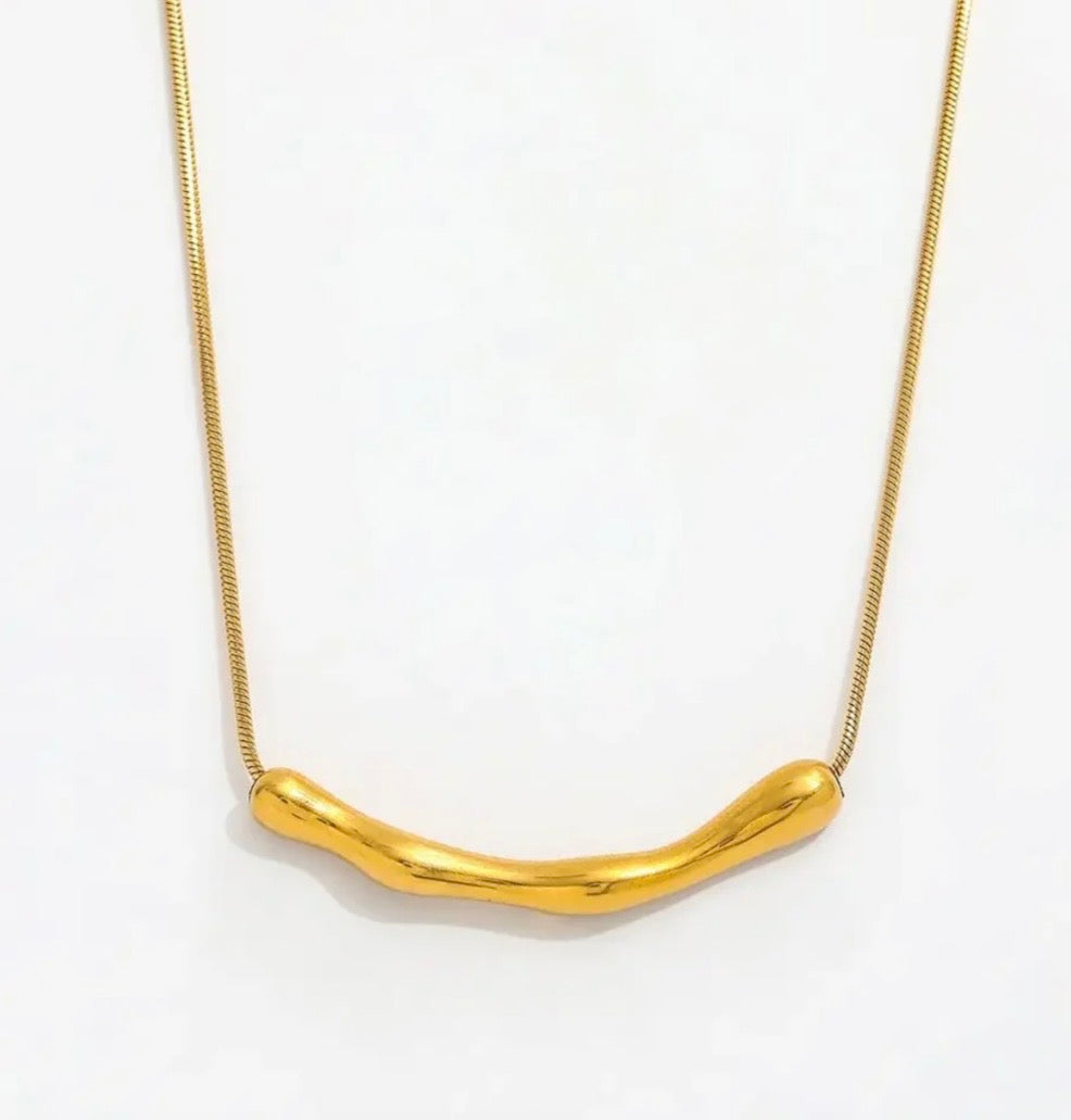 Χρυσό Κολιέ με Organic Pendant