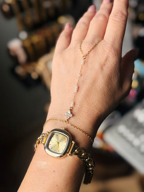 Χρυσό Hand Chain με Κρυστάλλινες Πέτρες