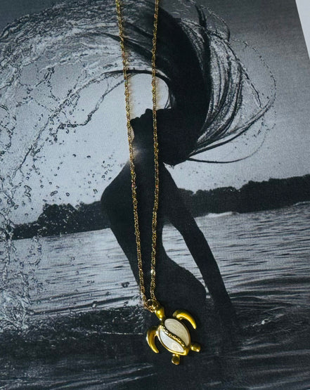 Κολιέ Χελώνα & Mother of Pearl – Ocean Gold