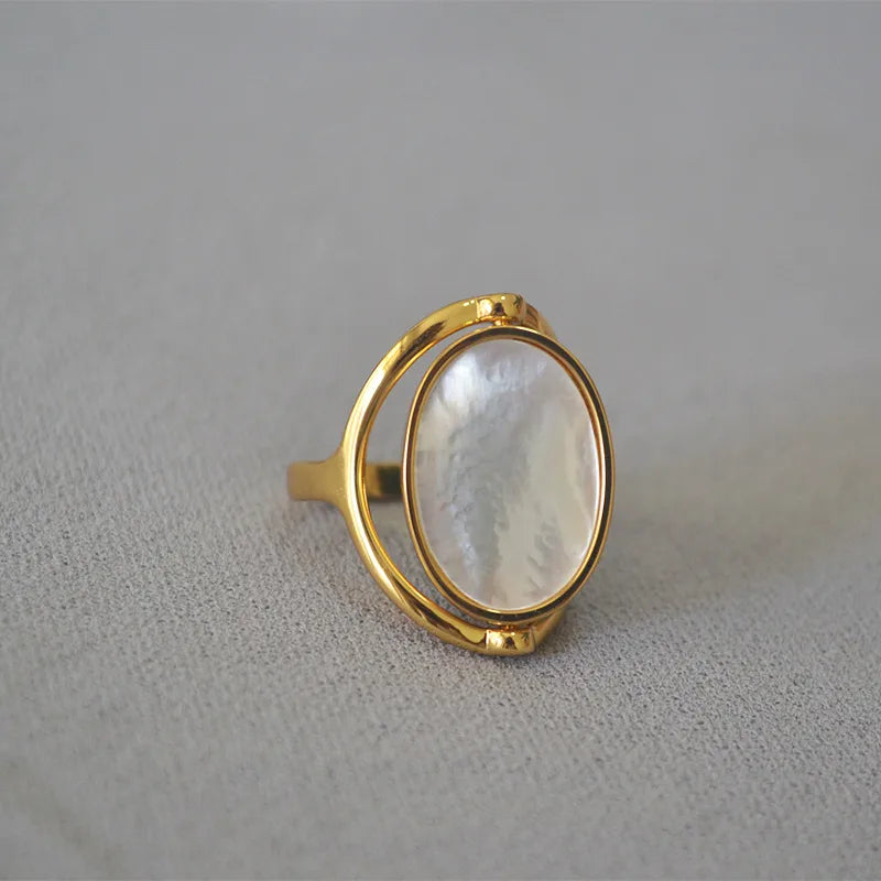 Oval Shell Gold Ring